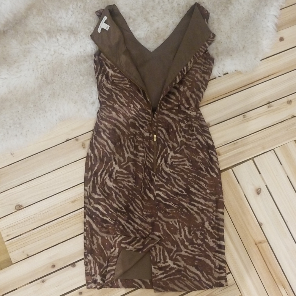 Banana Republic v neck zebra print dress - Picture 4 of 8